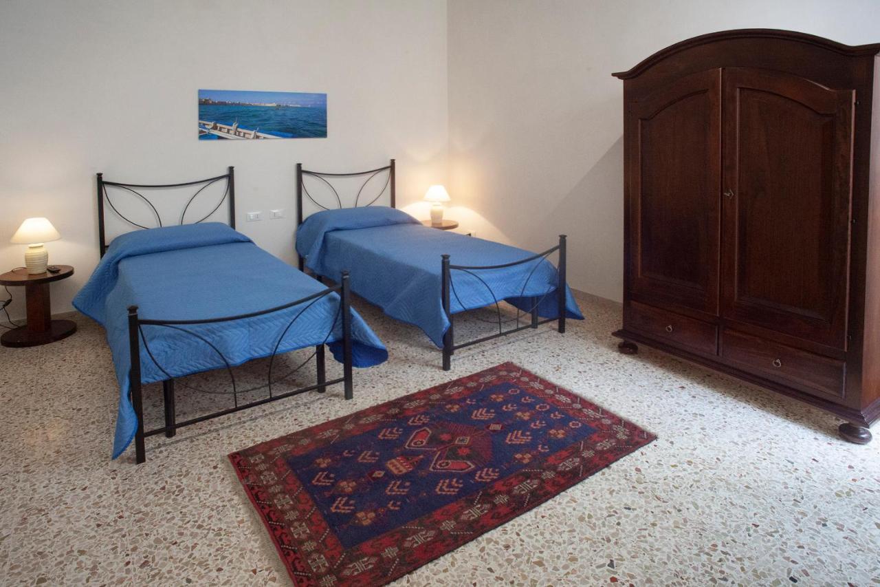 Case Vacanze "Residenze Trapanesi" Trapani Ngoại thất bức ảnh